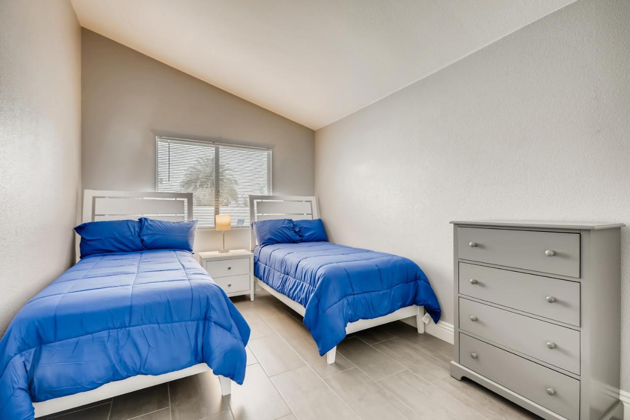 Luxurious House With A Pool, Spa, And Patio, Sleeps 6 Comfortably Las Vegas Extérieur photo