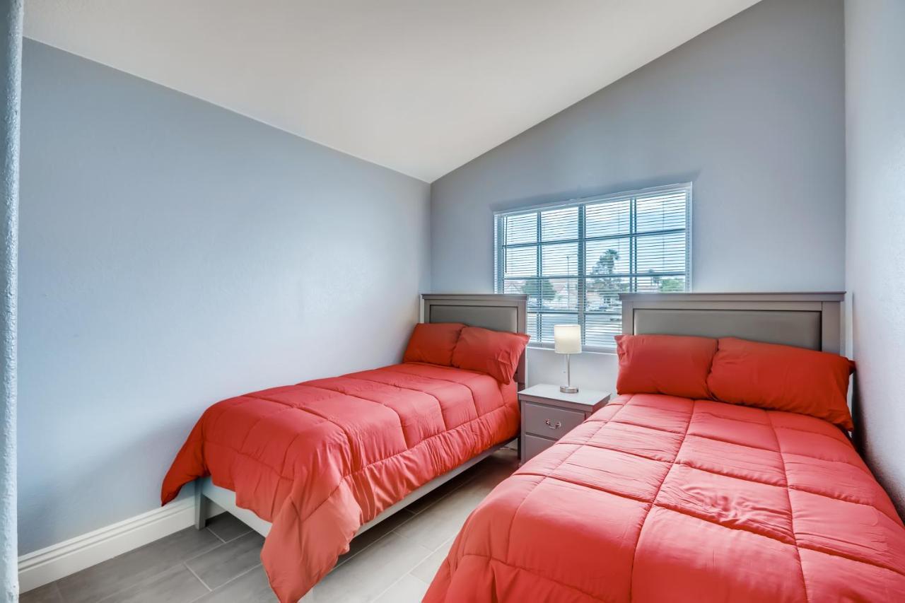 Luxurious House With A Pool, Spa, And Patio, Sleeps 6 Comfortably Las Vegas Extérieur photo